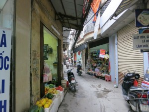 Narrow back street in Ha Noi.