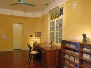 A room in Ho Chi Minh's house.